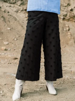 Housut|Oloasut>Aarre Alex Culottes - Black Big Dot
