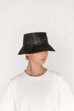Hatut & Lippikset|Avaimenperät><noscript><img width=