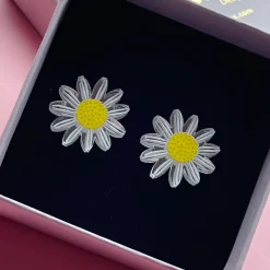 Avaimenperät|Korut>Crazy Granny Design Daisy Mini Studs - Silver Mirror
