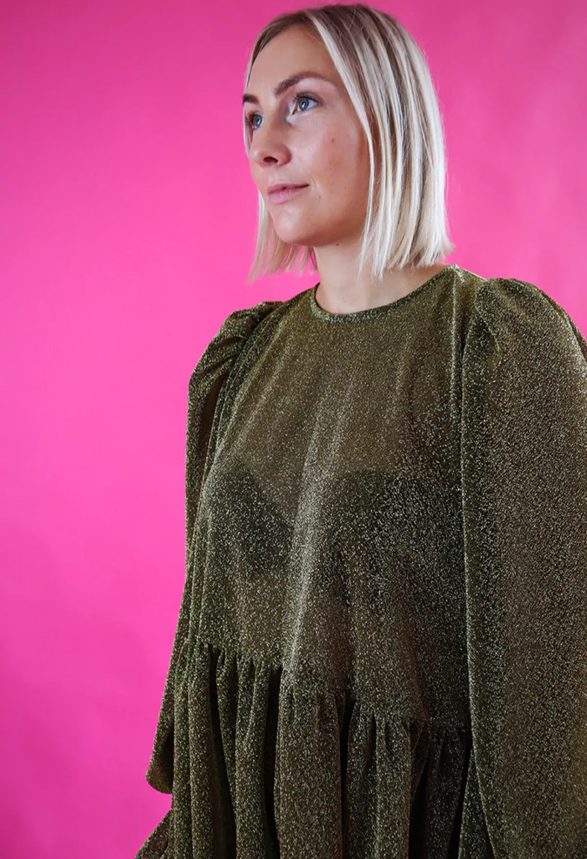 Hameet & Mekot>Miia Halmesmaa Dishy Dress - Glitter Musta/Kulta M/L