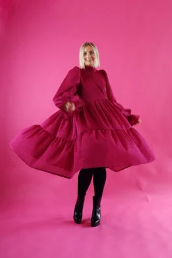 Hameet & Mekot>Miia Halmesmaa Dishy Dress Rusettikauluksella - Glitter Punainen M/L