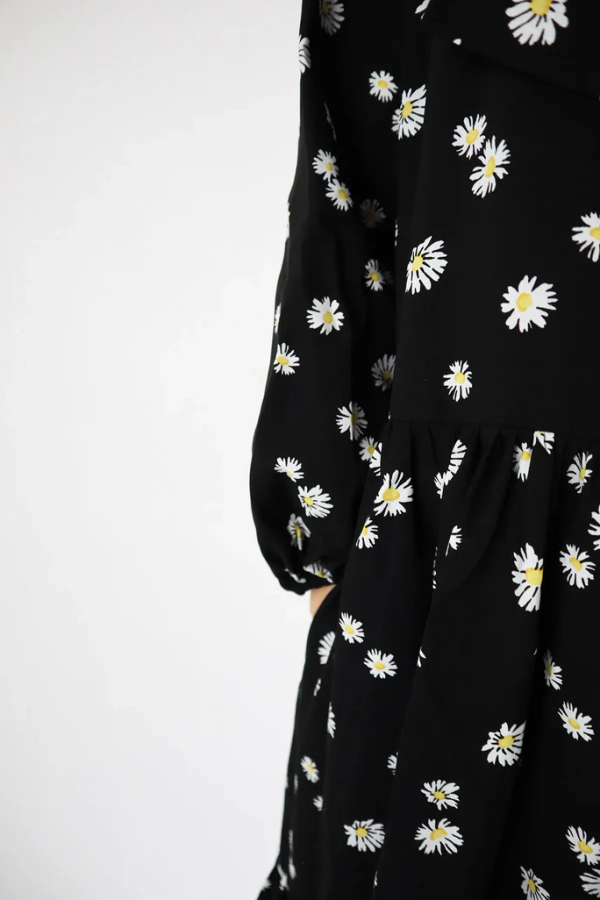 Hameet & Mekot>Miia Halmesmaa Flowy Dress Long - Daisy Black