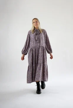 Hameet & Mekot>Miia Halmesmaa Flowy Long Dress - Kukkaniitty
