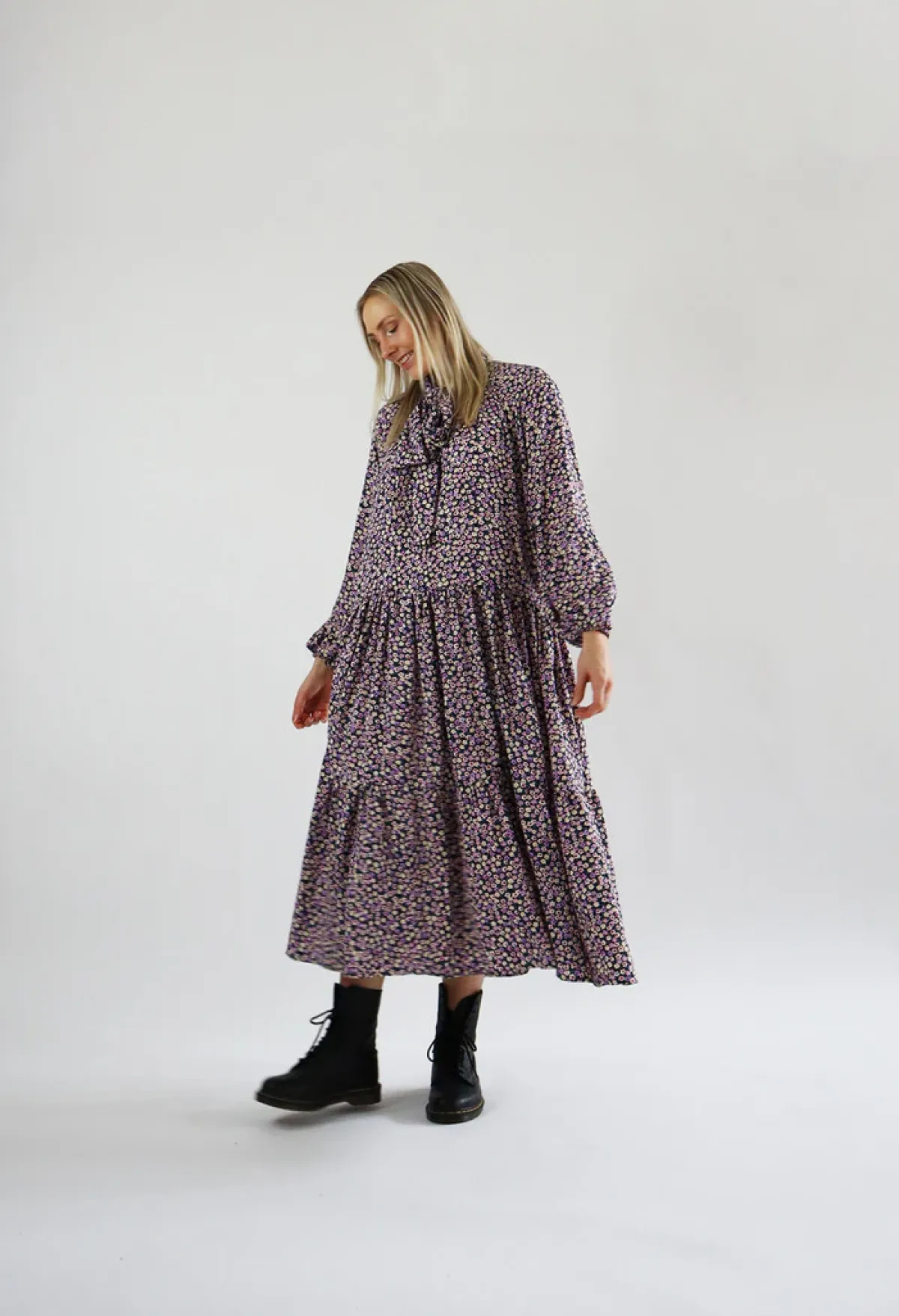 Hameet & Mekot>Miia Halmesmaa Flowy Long Dress - Kukkaniitty