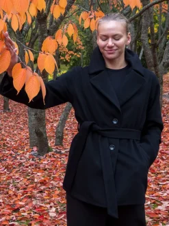 Takit>CUOSI HEINI Villakangastakki - Musta