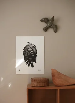 Julisteet/printit>Teemu Järvi Illustrations Käpy - juliste (30 x 40cm)