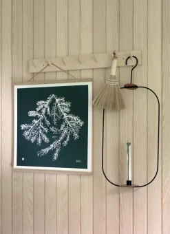 Julisteet/printit>Teemu Järvi Illustrations Kuusenoksa - juliste metsänvihreä 50x50cm