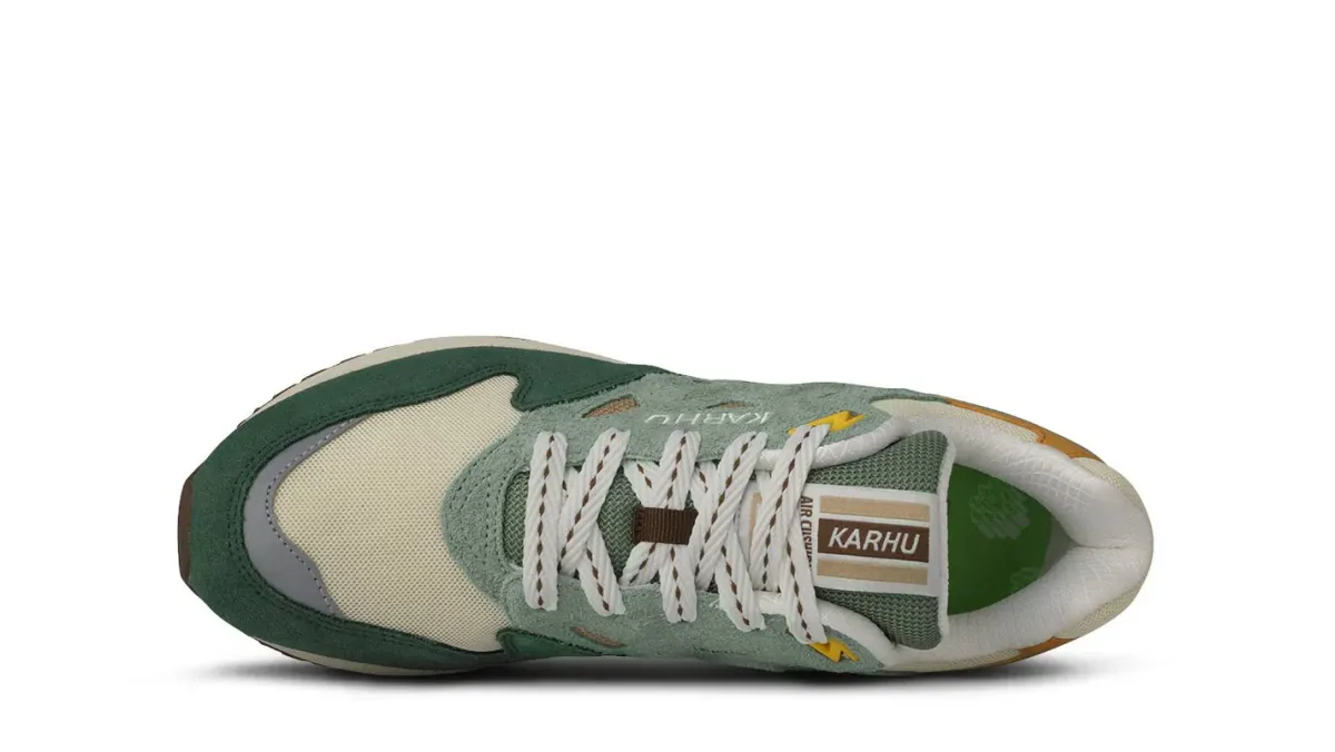 Kengät|Avaimenperät>Karhu Legacy 96 - Laurel Wreath / Warm Taupe