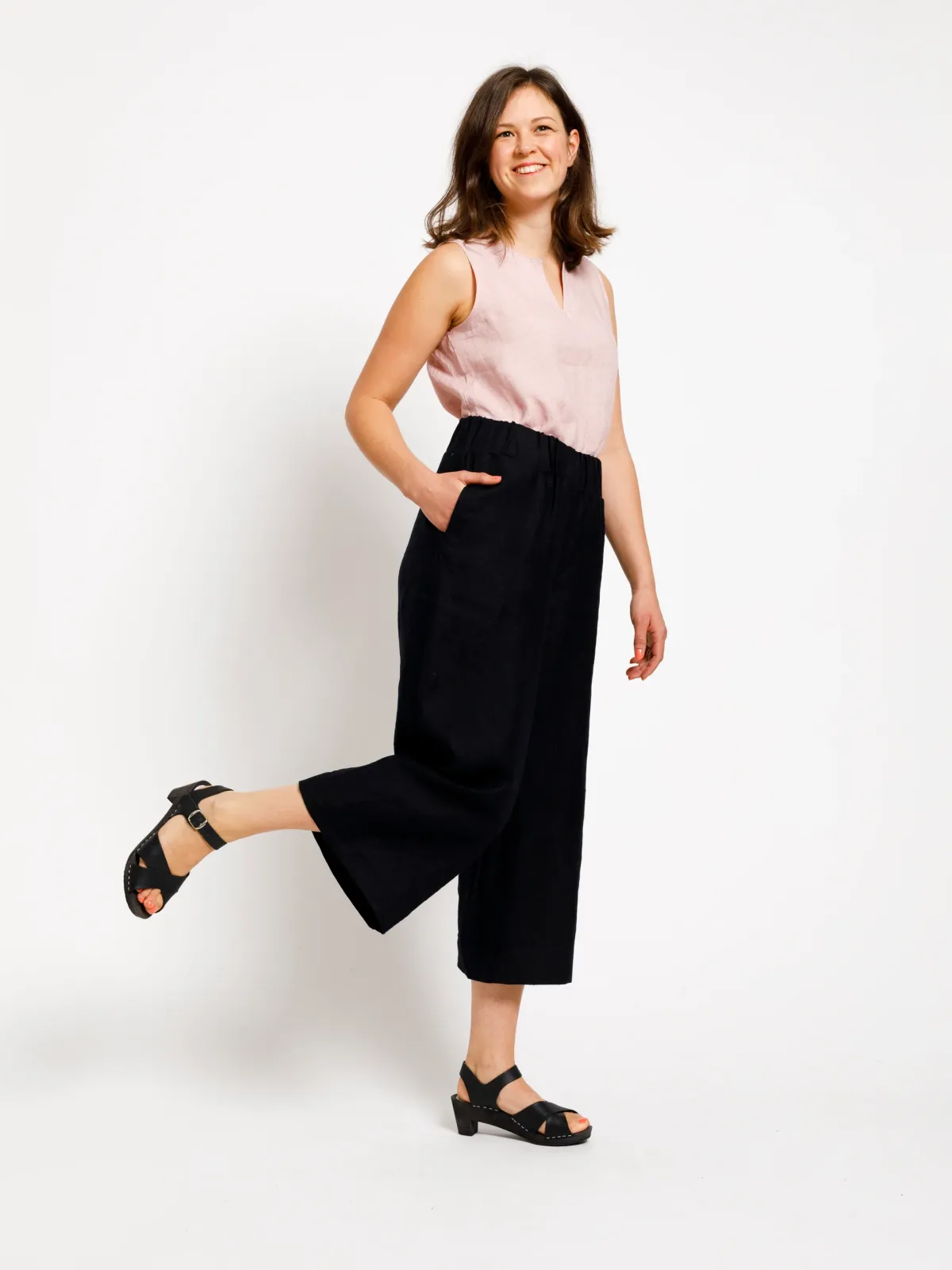 Housut>Nouki Linja Culottes - musta Tencel