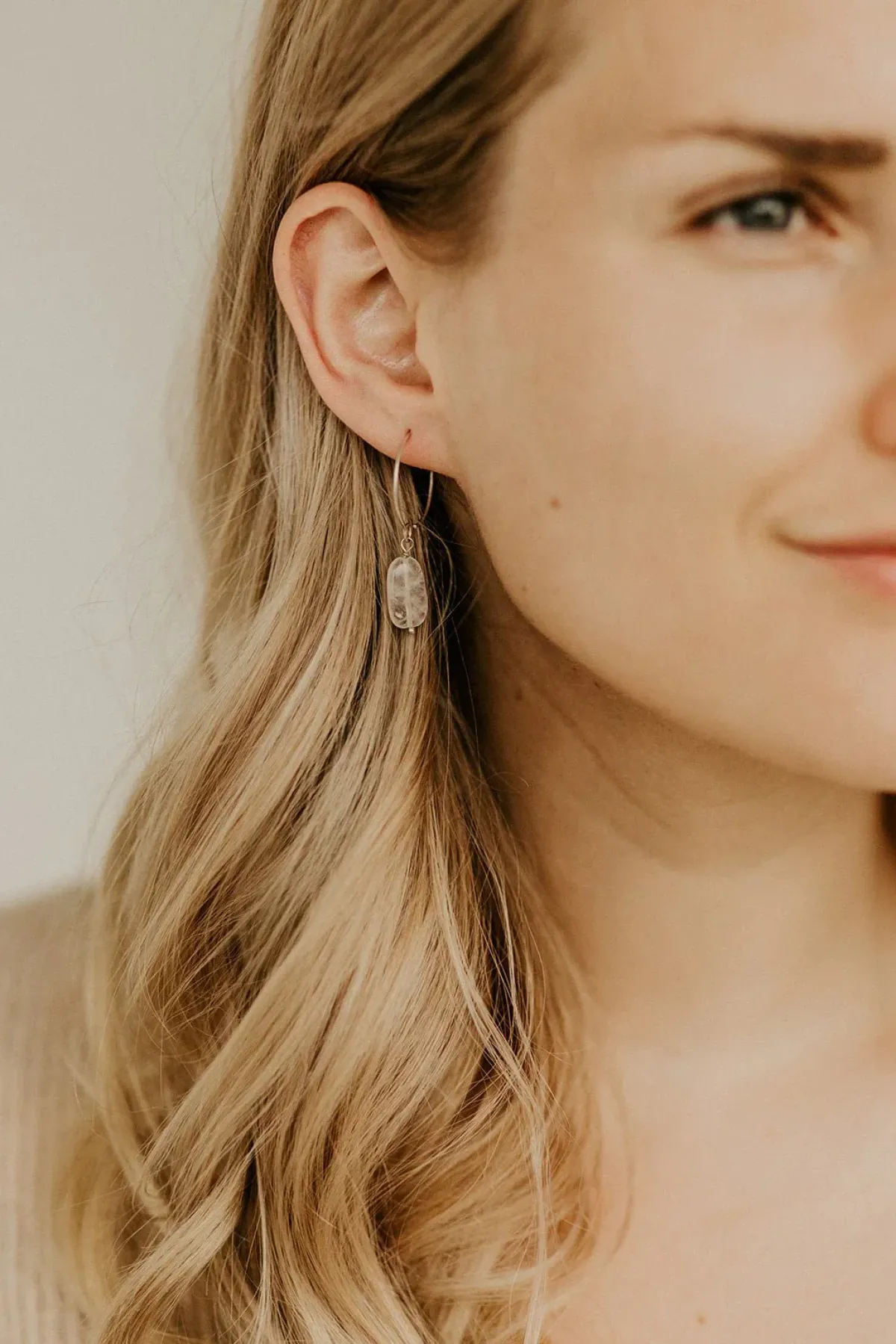 Avaimenperät|Korut>KAIKO Luna Earrings - Rose Quartz