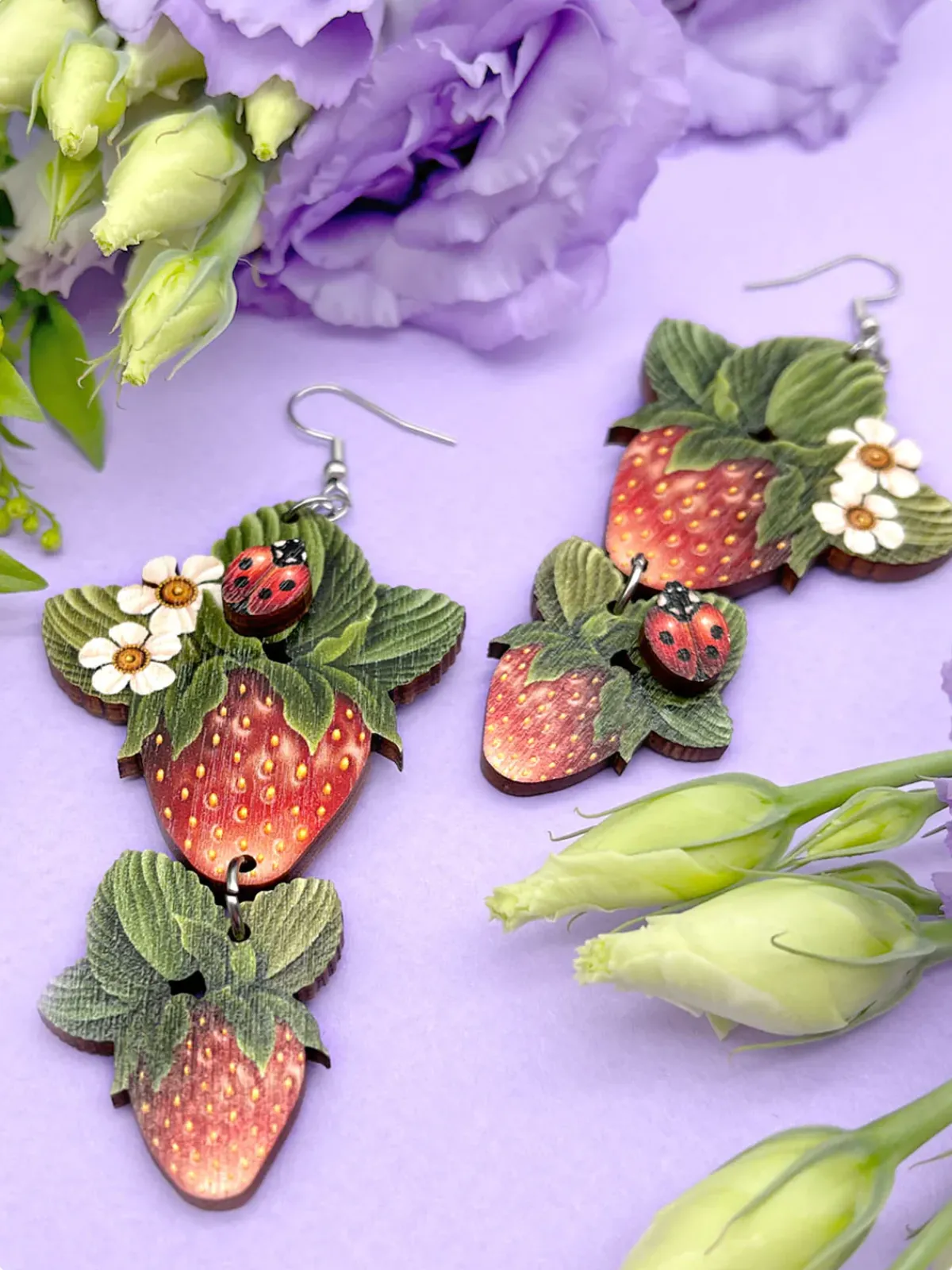 Avaimenperät|Korut>Design by KIETO Mansikka - koukku