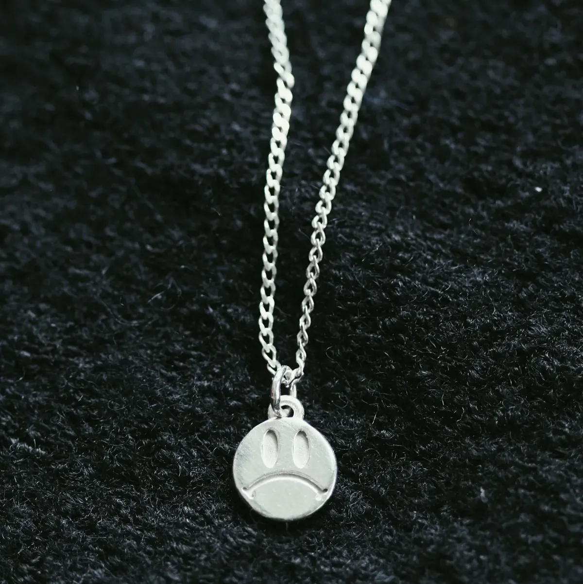 Avaimenperät|Korut>Laura Vartio Mini Sad Pendant