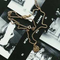 Avaimenperät|Korut>Laura Vartio Mini Smiley Pendant 24K