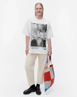 Paidat|T-paidat>Marimekko Nopeus Ketunleipä Placement - T-paita
