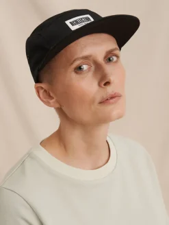 Hatut & Lippikset|Avaimenperät><noscript><img width=