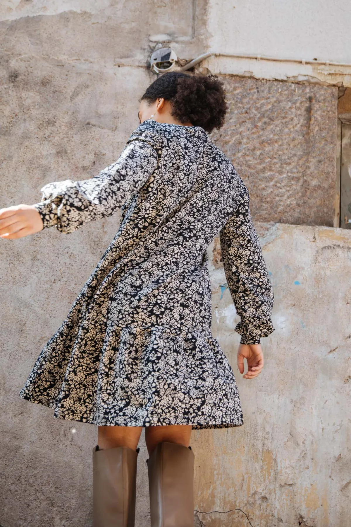 Hameet & Mekot>KAIKO Ruffle Sweatshirt Dress - Night Meadow