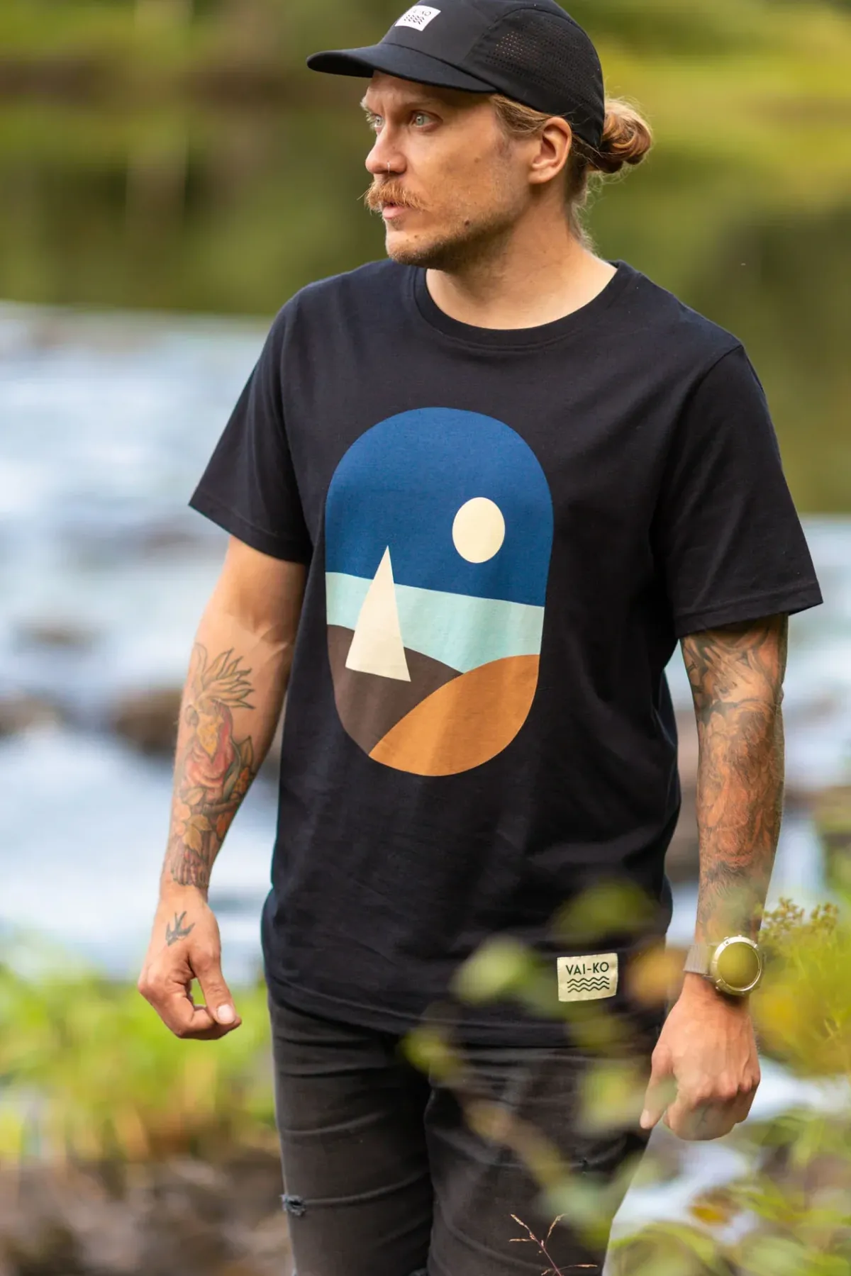 T-paidat>Vai-ko Saaristomeri T-Shirt - Black
