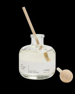 Huonetuoksut>Hetkinen Scent diffuser finnish sisu