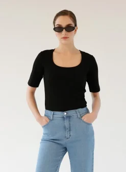 T-paidat|Paidat>Gauhar Square Neckline T-shirt Black