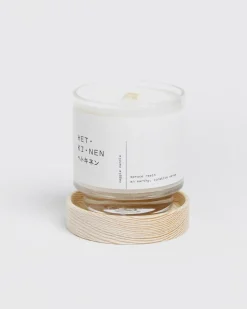 Kynttilät & Kynttilänjalat>Hetkinen Veggie candle spruce resin round