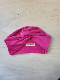 Avaimenperät|Hiusasusteet>Woolberg Panta - Velour Hot Pink