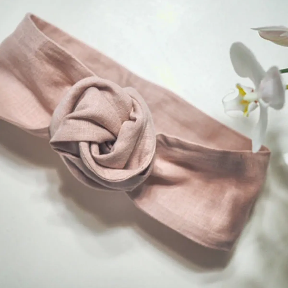 Avaimenperät|Hiusasusteet>Woolberg Pellavapanta - Rose Ash